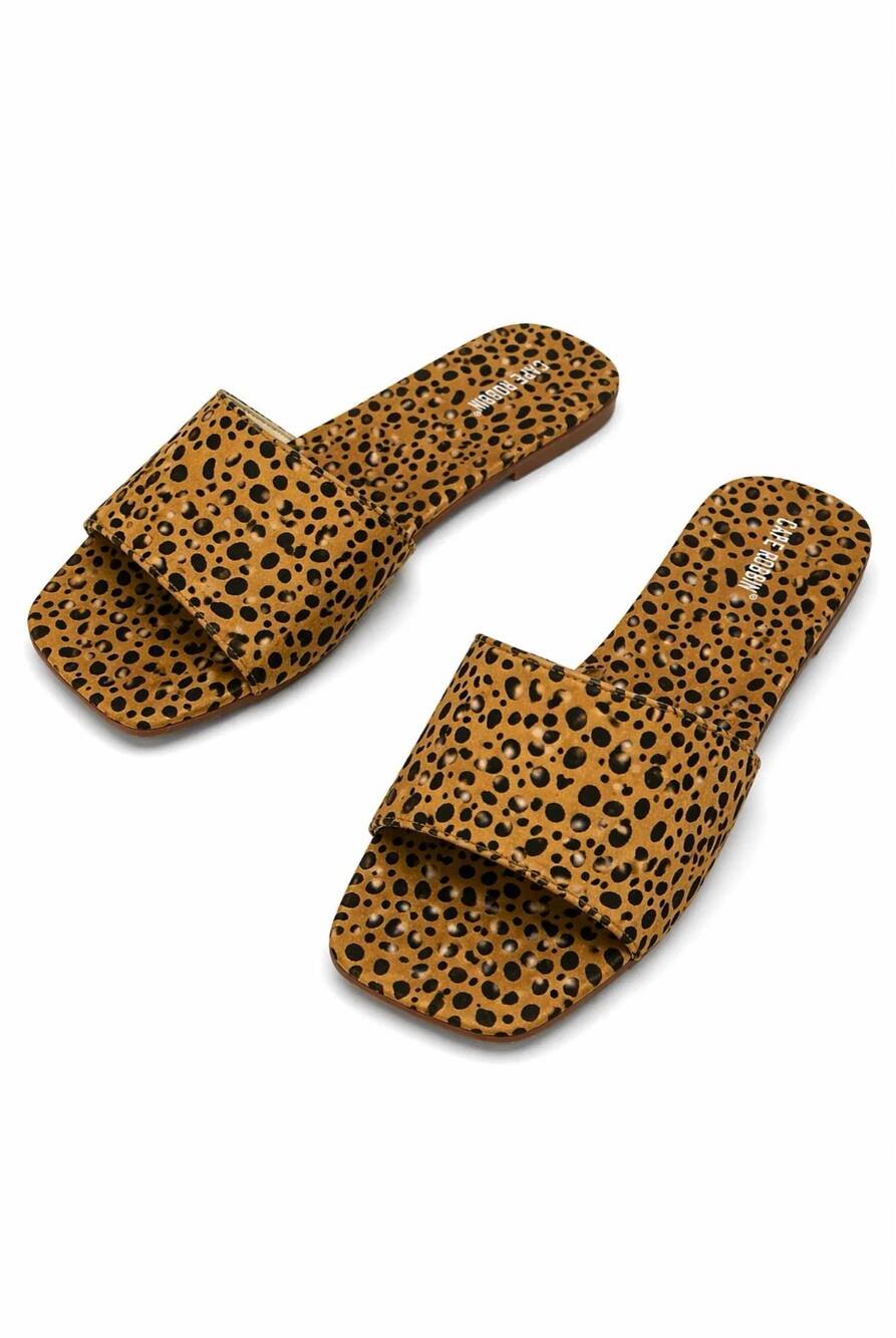 NEW CAPE ROBBIN women's queens sandal cheetah print square toe slides in cheeta